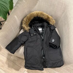 Brand new Zara unisex winter jacket. 3-4 years old.